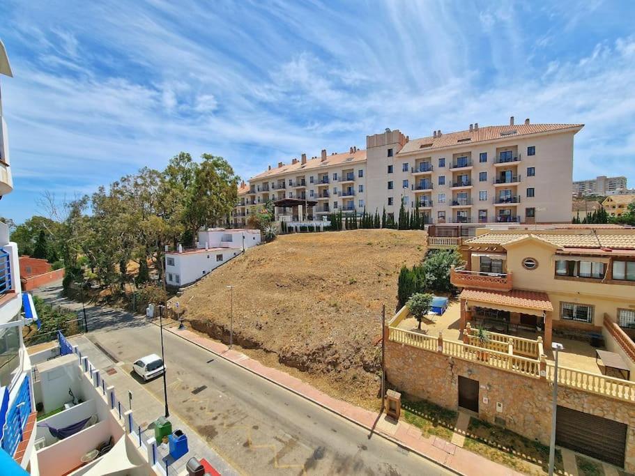 Апартаменты Acogedor Piso Con Terraza Y Parking! Бенальмадена Экстерьер фото